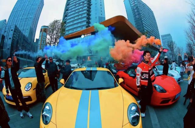 东莞保时捷718车友群俱乐部新款保时捷Macan正式亮相并公布售价，55.4万起