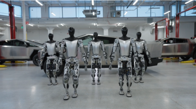 马斯克：擎天柱要卖100亿台，特斯拉未来将以人形机器人为基础