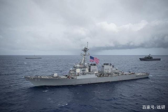 美军战舰再次穿越台湾海峡，解放军已不客气，山东舰严阵以待