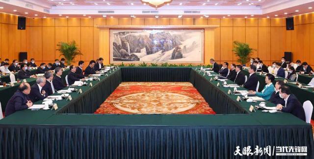 一周内，两位省级党委书记带队到深圳考察