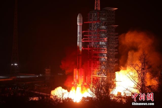 中国成功发射中星26号卫星