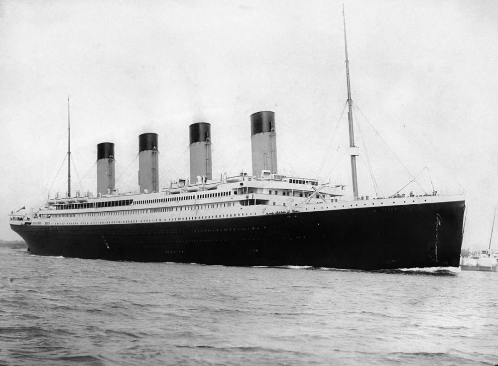 泰坦尼克号还有5个未解之谜，为何全速前进？船长究竟死没死？
