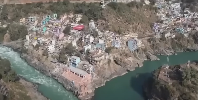 印度过度开发致喜马拉雅山小镇房屋下陷，总统莫迪：补偿2000元